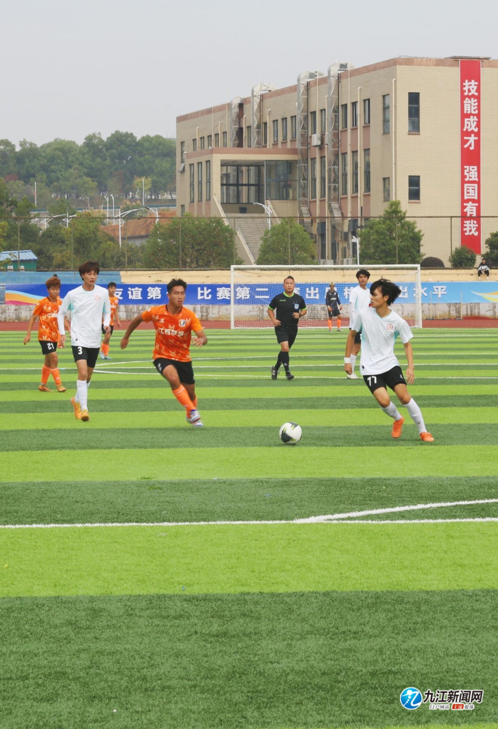 比赛中的每 比赛中的每